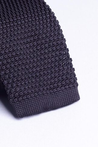 Crna pletena kravata