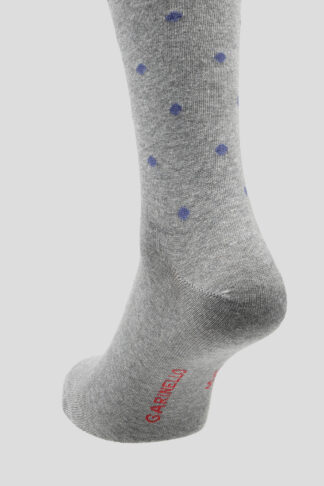 Sive čarape sa tačkicama