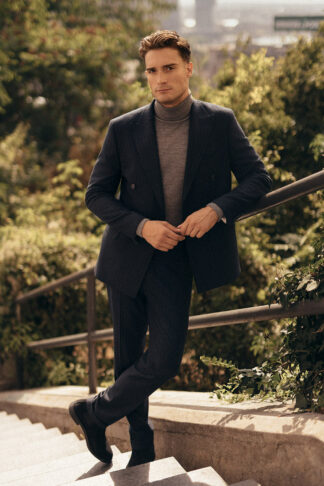 Teget prugasto vuneno 4x2 odelo (648C)